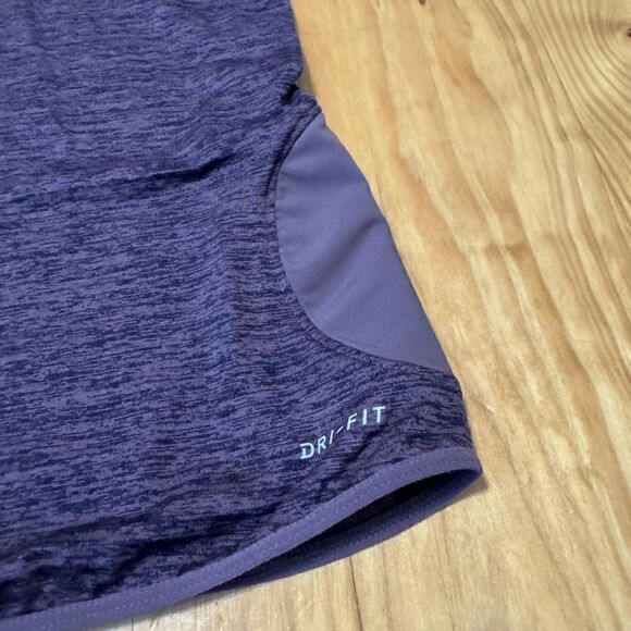 Nike Therma Sphere Element Long Sleeve Crew Top Womens Size XS 918014 Purple - Picture 14 of 16